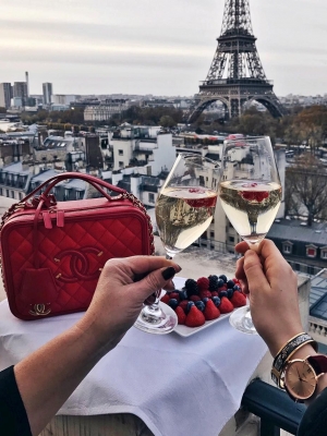 Paris escorts for couples